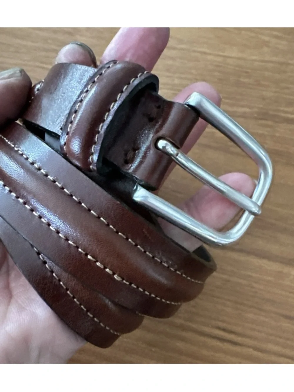 VINTAGE EDDIE BAUER BROWN LEATHER BELT SIZE 28